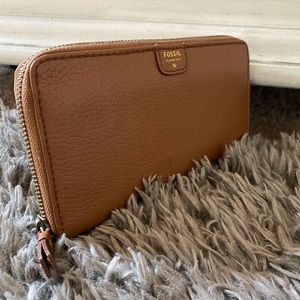 Fossil Wallet Wristlet Zip Cognac